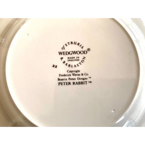 Vintage Beatrix Potter Peter Rabbit Plate by Wedgwood of Etruria & Barlaston 7" - Picture 7 of 7